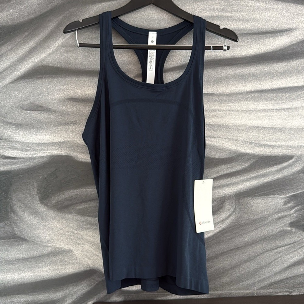 Lululemon Swiftly Tech Racerback Tank Top Waist True Navy blue size 14